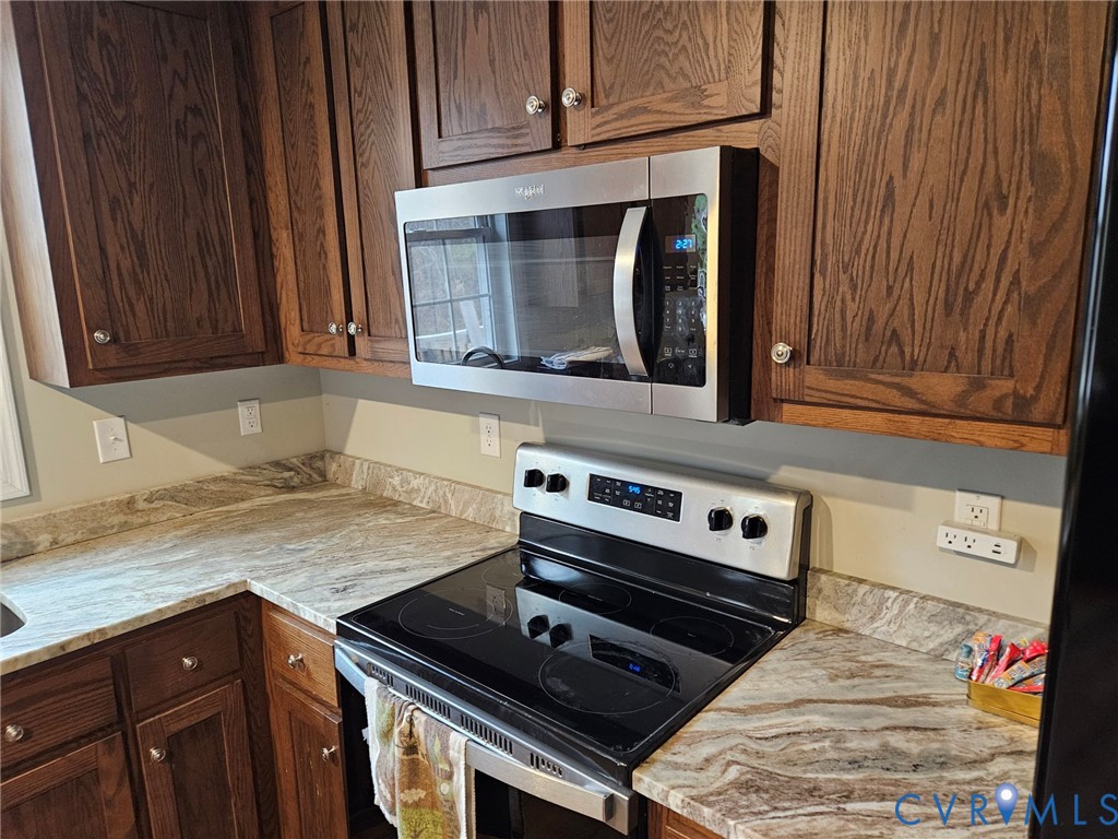 24580 St James Road 1