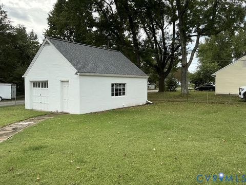 Tiny photo for 4701 SE Cooks Road, Richmond, VA 23224 (MLS # 2527970)