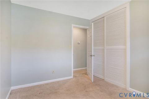 Tiny photo for 6 Dimmock Avenue, Newport News, VA 23601 (MLS # 2532204)