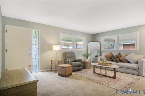 Tiny photo for 6 Dimmock Avenue, Newport News, VA 23601 (MLS # 2532204)