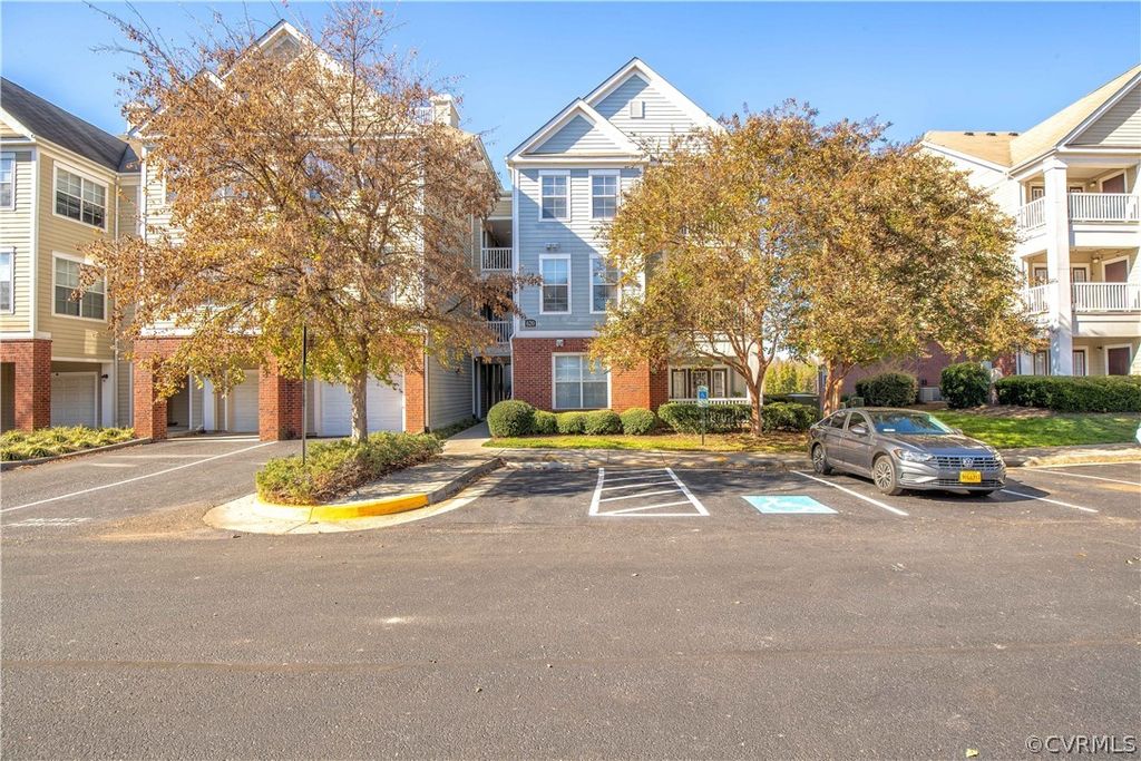 Photo for 620 Fern Meadow Loop #303, Chesterfield, VA 23114 (MLS # 2231382)