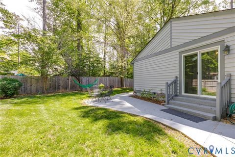 Tiny photo for 803 Mountain Laurel Court, North Chesterfield, VA 23236 (MLS # 2607840)