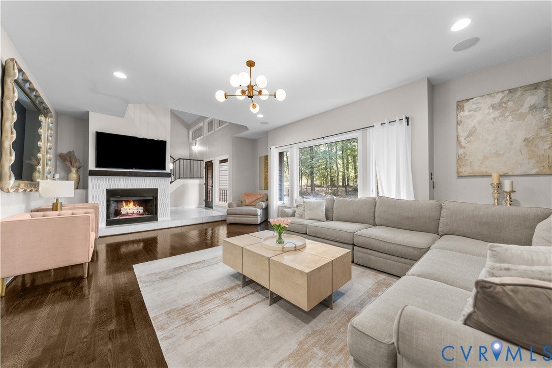 9009 Highgate Hill Drive