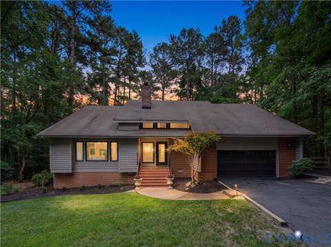 Photo of 9009 Highgate Hill Drive, Chesterfield, VA 23832 (MLS # 2622188)
