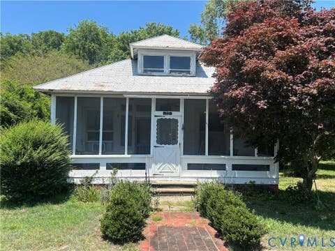 Photo of 73 Mancha Avenue, Claremont, VA 23899 (MLS # 2616648)