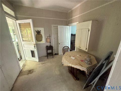 Tiny photo for 73 Mancha Avenue, Claremont, VA 23899 (MLS # 2616648)