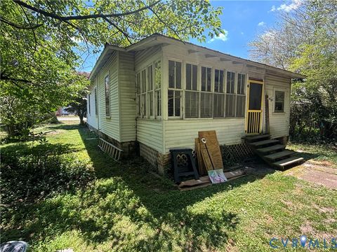 Tiny photo for 73 Mancha Avenue, Claremont, VA 23899 (MLS # 2616648)