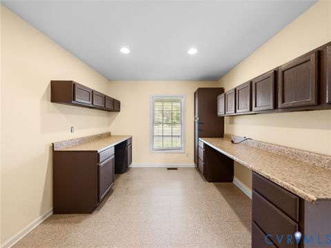 Tiny photo for 218 Landing Road, Farmville, VA 23901 (MLS # 2609612)