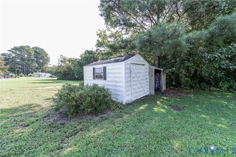Tiny photo for 4912 Water View Road, Jamaica, VA 23180 (MLS # 2624446)