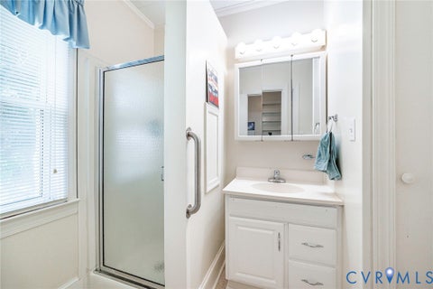 Tiny photo for 4912 Water View Road, Jamaica, VA 23180 (MLS # 2624446)