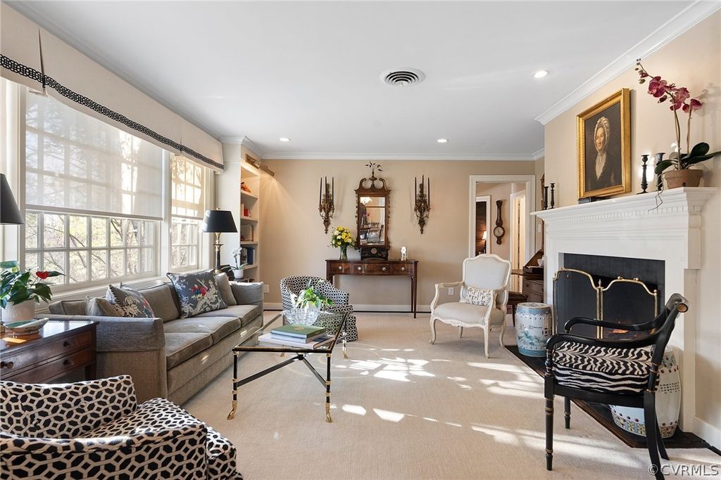 Photo for 6161 River Road #27, Henrico, VA 23226 (MLS # 2230920)