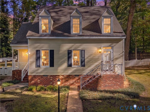 Photo of 7300 Cherokee Road, Richmond, VA 23225 (MLS # 2628887)