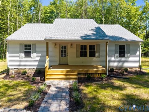 Photo of 5904 Old Buckingham RD, Powhatan, VA 23139 (MLS # 2612098)