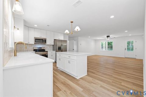 Tiny photo for 5904 Old Buckingham RD, Powhatan, VA 23139 (MLS # 2612098)