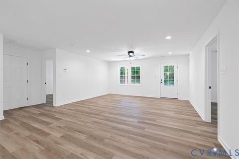 Tiny photo for 5904 Old Buckingham RD, Powhatan, VA 23139 (MLS # 2612098)