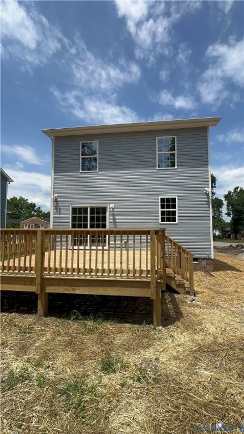 Tiny photo for 743 Wilson Street St, Petersburg, VA 23803 (MLS # 2612784)