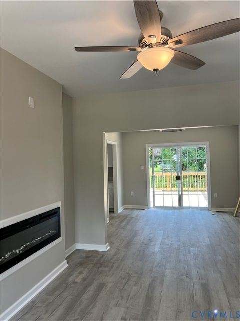 Tiny photo for 743 Wilson Street St, Petersburg, VA 23803 (MLS # 2612784)