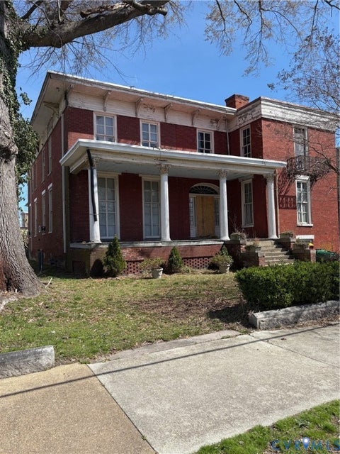 Photo of 115-117 S Market Street, Petersburg, VA 23803 (MLS # 2625426)