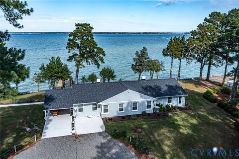 Photo of 560 Eubank Landing Road Rd, Topping, VA 23169 (MLS # 2529009)