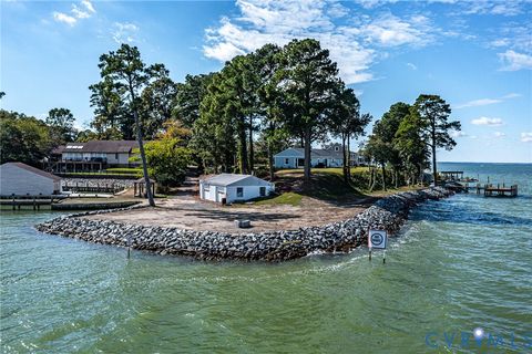 Tiny photo for 560 Eubank Landing Road Rd, Topping, VA 23169 (MLS # 2529009)