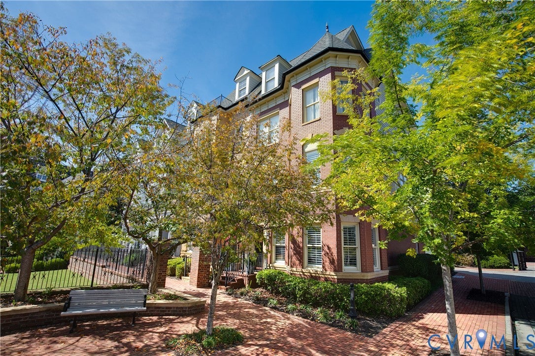 271 Finial Avenue 45