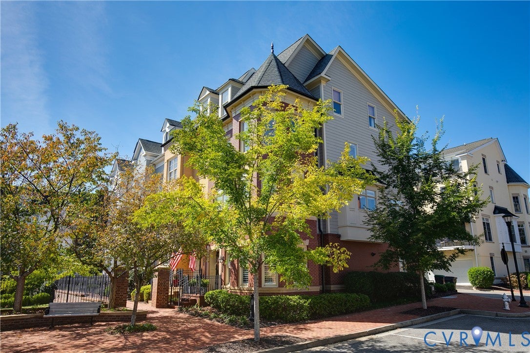 271 Finial Avenue 45