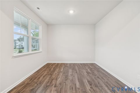 Tiny photo for 7614 Patriots Way, Gloucester, VA 23061 (MLS # 2606410)