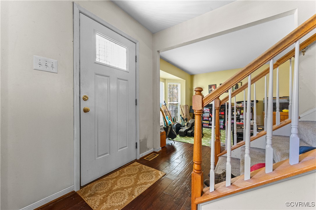 Glen Allen, Virginia 23060, United States, 3 Bedrooms Bedrooms, ,3 BathroomsBathrooms,Residential,Pending,118548