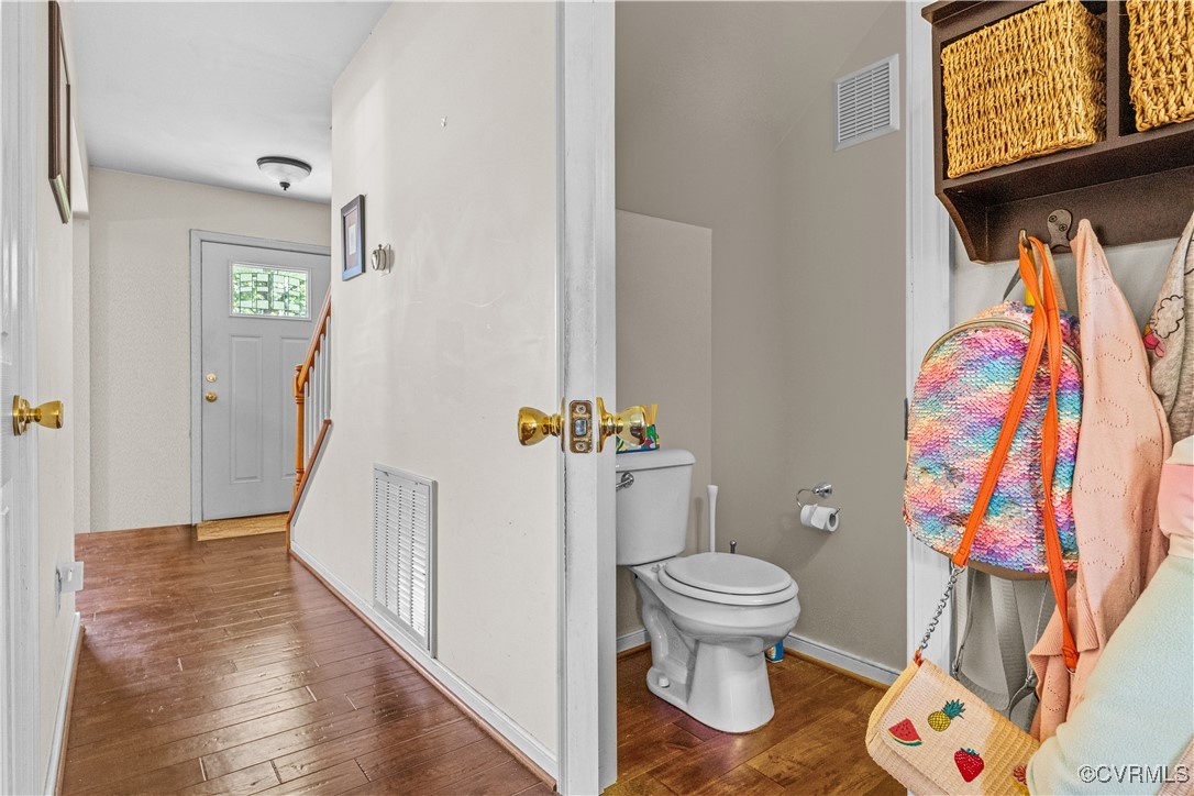 Glen Allen, Virginia 23060, United States, 3 Bedrooms Bedrooms, ,3 BathroomsBathrooms,Residential,Pending,118548