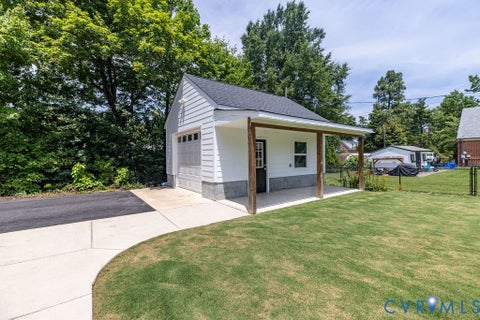 Tiny photo for 504 Fifth Street, Blackstone, VA 23824 (MLS # 2616547)