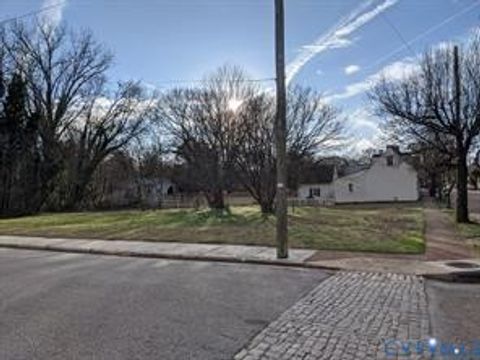 Tiny photo for 502 Grove Avenue, Petersburg, VA 23803 (MLS # 2613268)