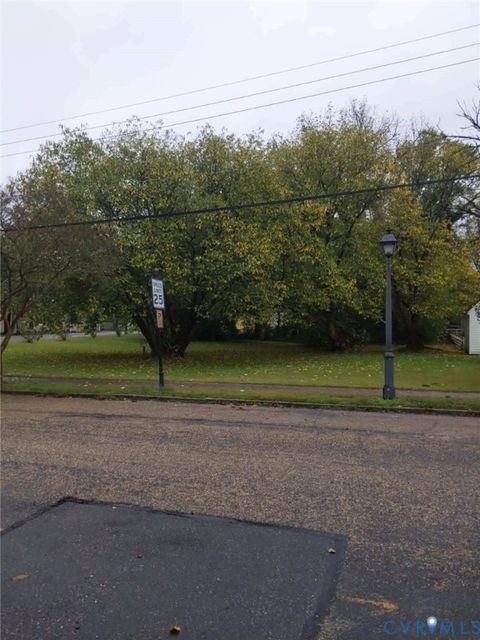 Tiny photo for 502 Grove Avenue, Petersburg, VA 23803 (MLS # 2613268)