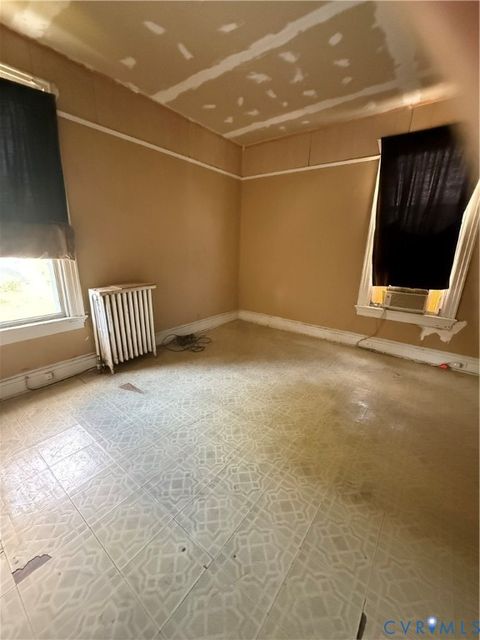 Tiny photo for 508 Fourqurean Lane, Richmond, VA 23222 (MLS # 2610021)