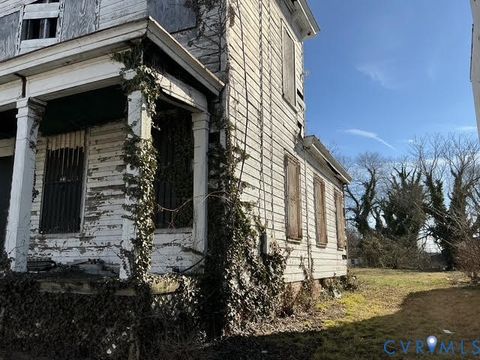 Tiny photo for 640 Washington Street, Petersburg, VA 23803 (MLS # 2601907)