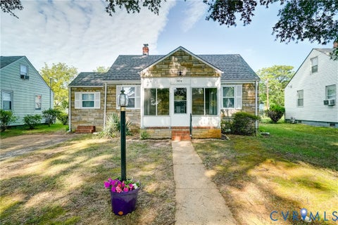 Tiny photo for 1404 Carter Street, Richmond, VA 23220 (MLS # 2622417)
