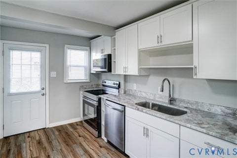 Tiny photo for 1404 Carter Street, Richmond, VA 23220 (MLS # 2622417)