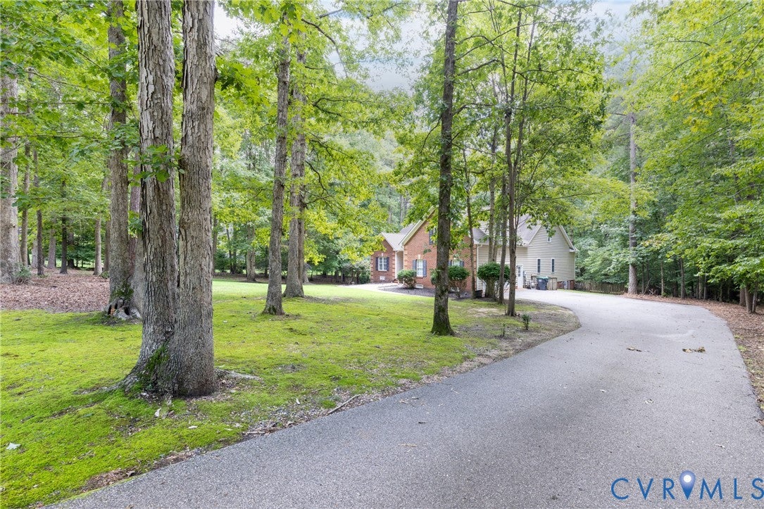 11125 Lyndenwood Drive