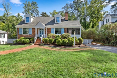 Photo of 505 W Drive Circle, Henrico, VA 23229 (MLS # 2626361)