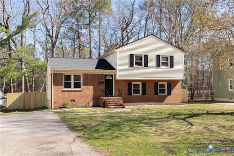 Photo of 2105 Anderson Street, Petersburg, VA 23805 (MLS # 2606157)