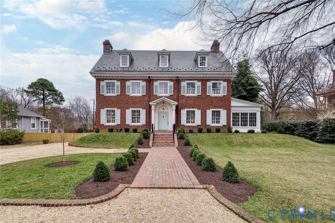 3007 Seminary Avenue