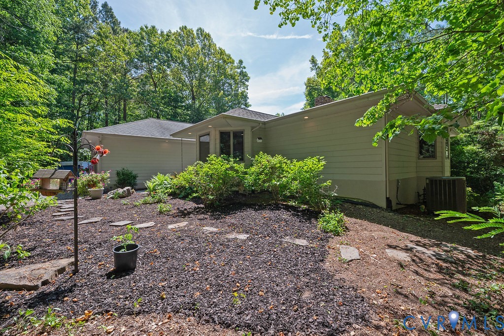 14434 Kings Grant Lane