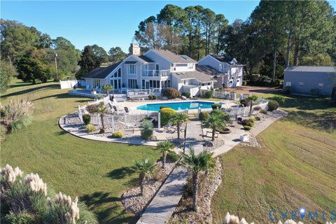 Photo of 1720 Kings Highway, Suffolk, VA 23435 (MLS # 2628852)