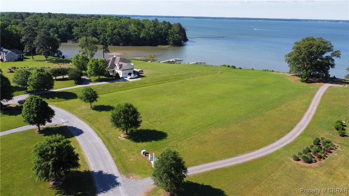 4 River Village Drive