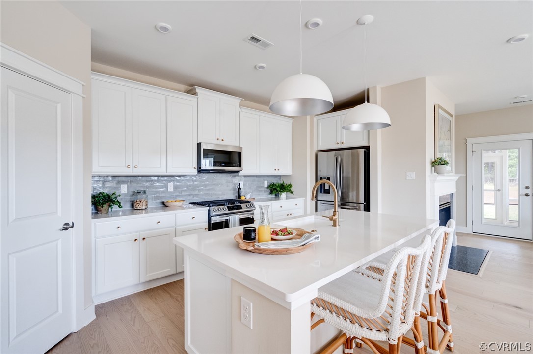 10384 Burroughs Town Lane