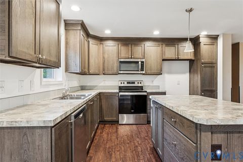 4248 Old Virginia Street Urbanna VA 23175