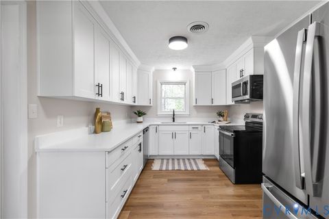 Tiny photo for 15500 Prince George Drive, Disputanta, VA 23842 (MLS # 2605937)