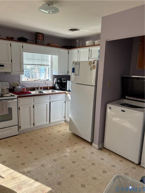 Tiny photo for 2695 Bethel Church Road, Green Bay, VA 23942 (MLS # 2622142)