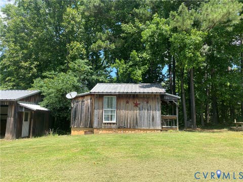 Tiny photo for 2695 Bethel Church Road, Green Bay, VA 23942 (MLS # 2622142)