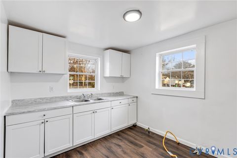 Tiny photo for 102 Culpepper Avenue, Petersburg, VA 23803 (MLS # 2604366)