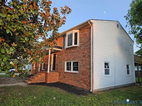 Photo of 1211 Clifton Drive, Colonial Heights, VA 23834 (MLS # 2617312)